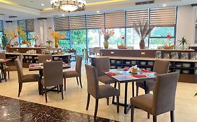 Muong Thanh Holiday Hotel